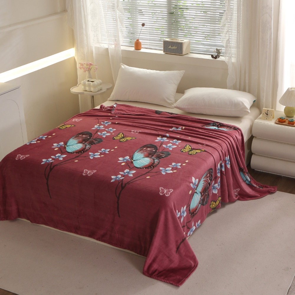 Patura Pufoasa CoCoLiNo (Fleece), 200x230cm, 240gr/m, Visiniu, Fluturi - Rasfatul Perfect pentru Serile Racoroase — imaginea 6