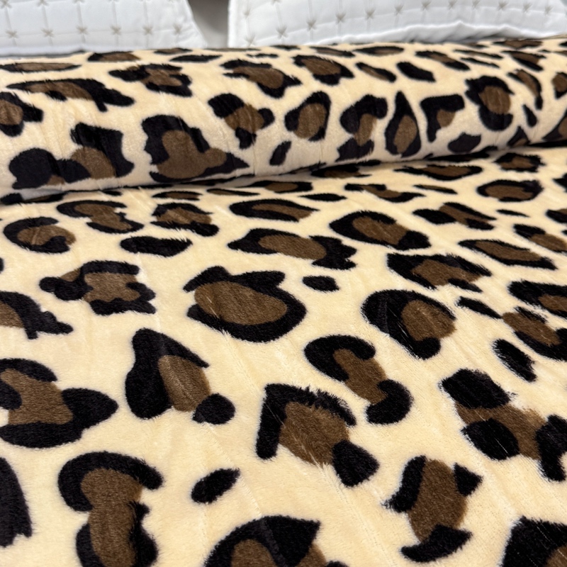 Patura pufoasa cocolino 200x230cm, 240g/mp, Bej, Maro, Animal Print - imagine 5