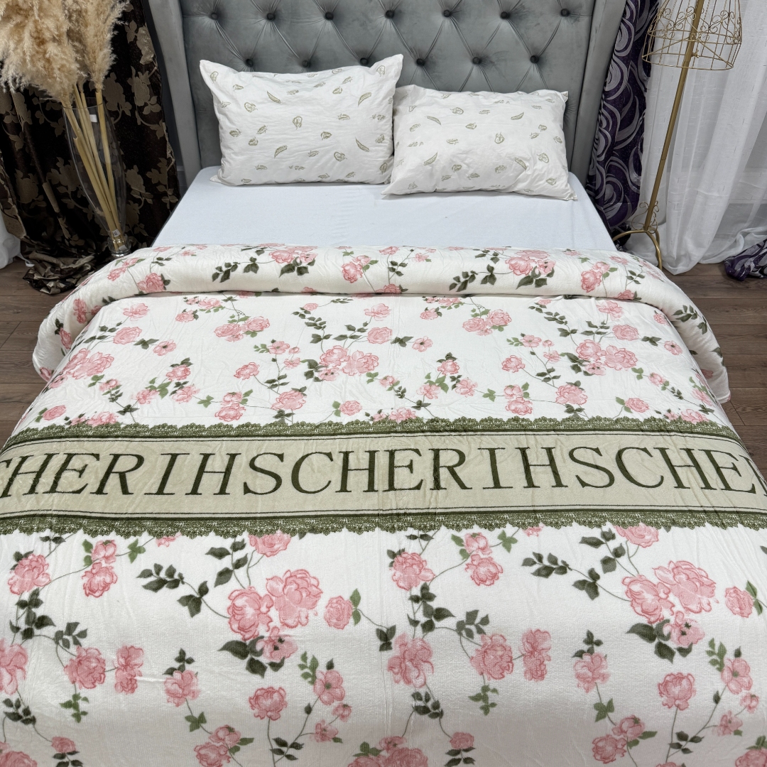 Patura pufoasa cocolino 200x230cm, 240g/mp, Alb, flori roz - imagine 2