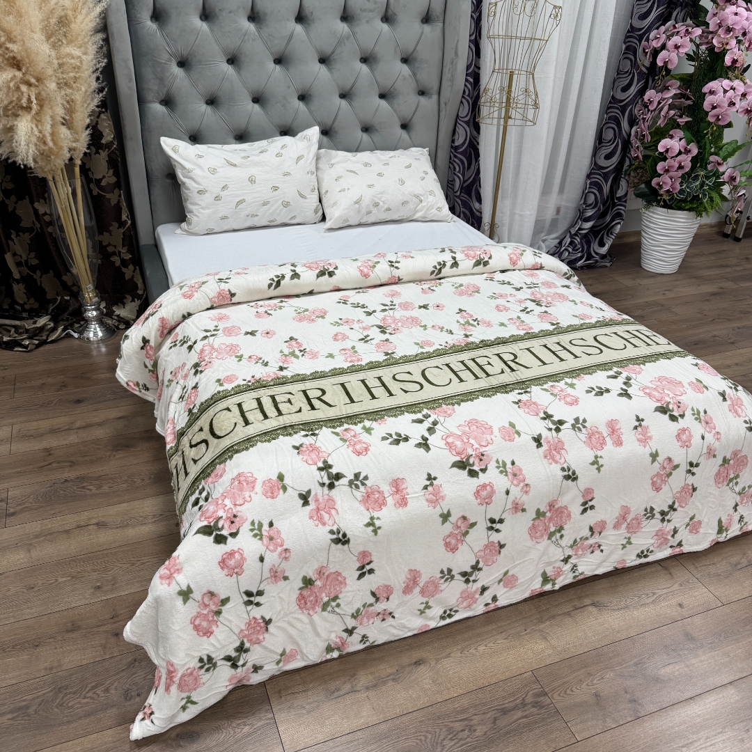 Patura pufoasa cocolino 200x230cm, 240g/mp, Alb, flori roz - imagine 5