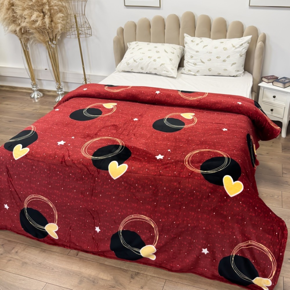 Patura Pufoasa CoCoLiNo (Fleece), 200x230cm, 240gr/mp, Visiniu, Inimioare - Rasfatul Perfect pentru Serile Racoroase - 3
