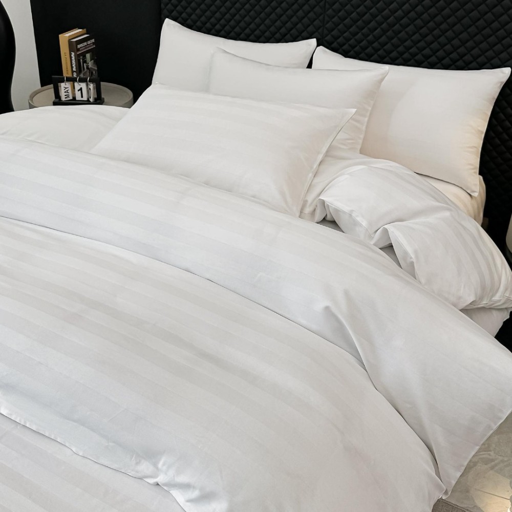 Lenjerie de Pat HoReCa DeLuxe, Damasc Premium din Bumbac Egiptean 100% , 6 Piese, Dunga Lata Tesuta, Cearceaf cu Elastic, Alb - view 2