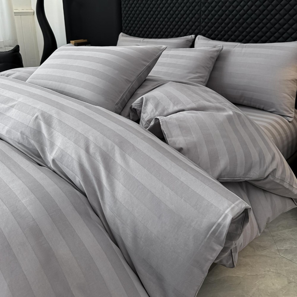 Lenjerie de Pat HoReCa DeLuxe, Damasc Premium din Bumbac Egiptean 100% , 6 Piese, Dunga Lata Tesuta, Cearceaf cu Elastic, Gri Deschis - view 3