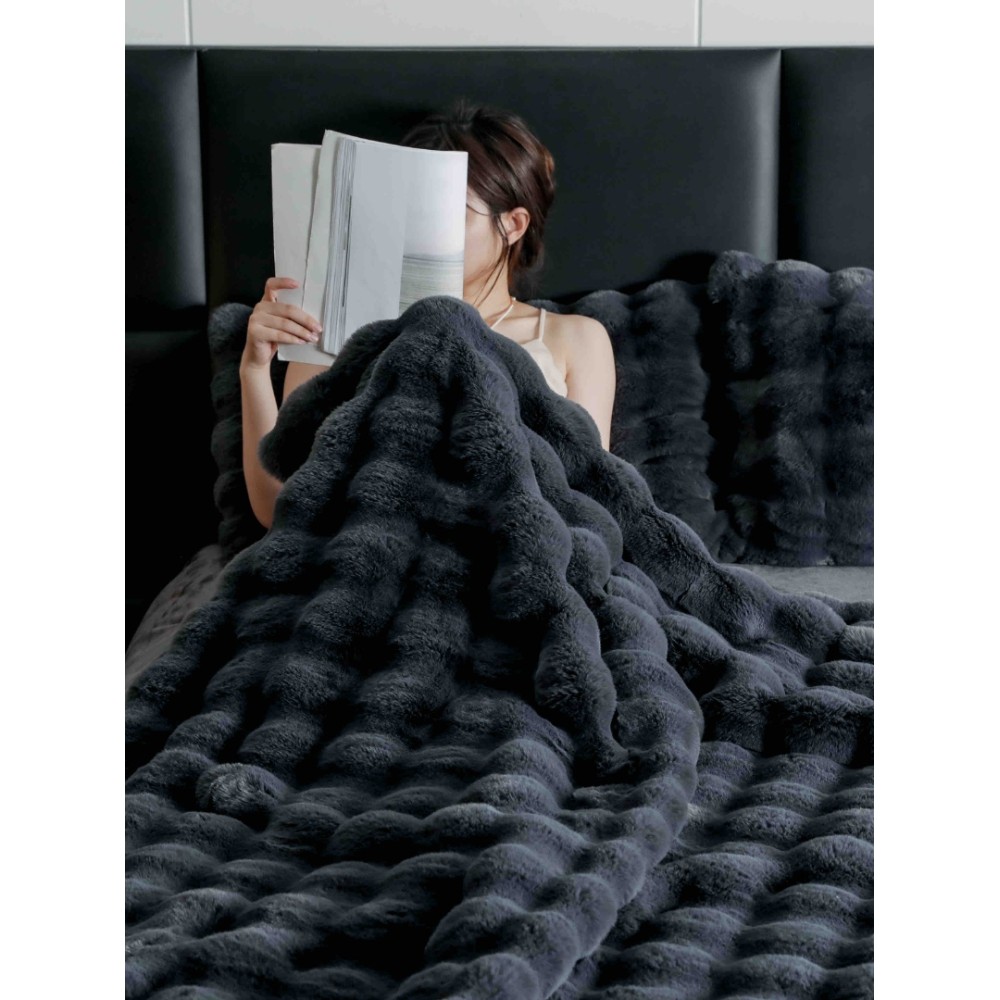 Lenjerie Luxury Pat Dublu, Jojo Home, ExtraPufoasa, din Blanita Artificiala tip Iepure, 6 piese, Antracit - view 3
