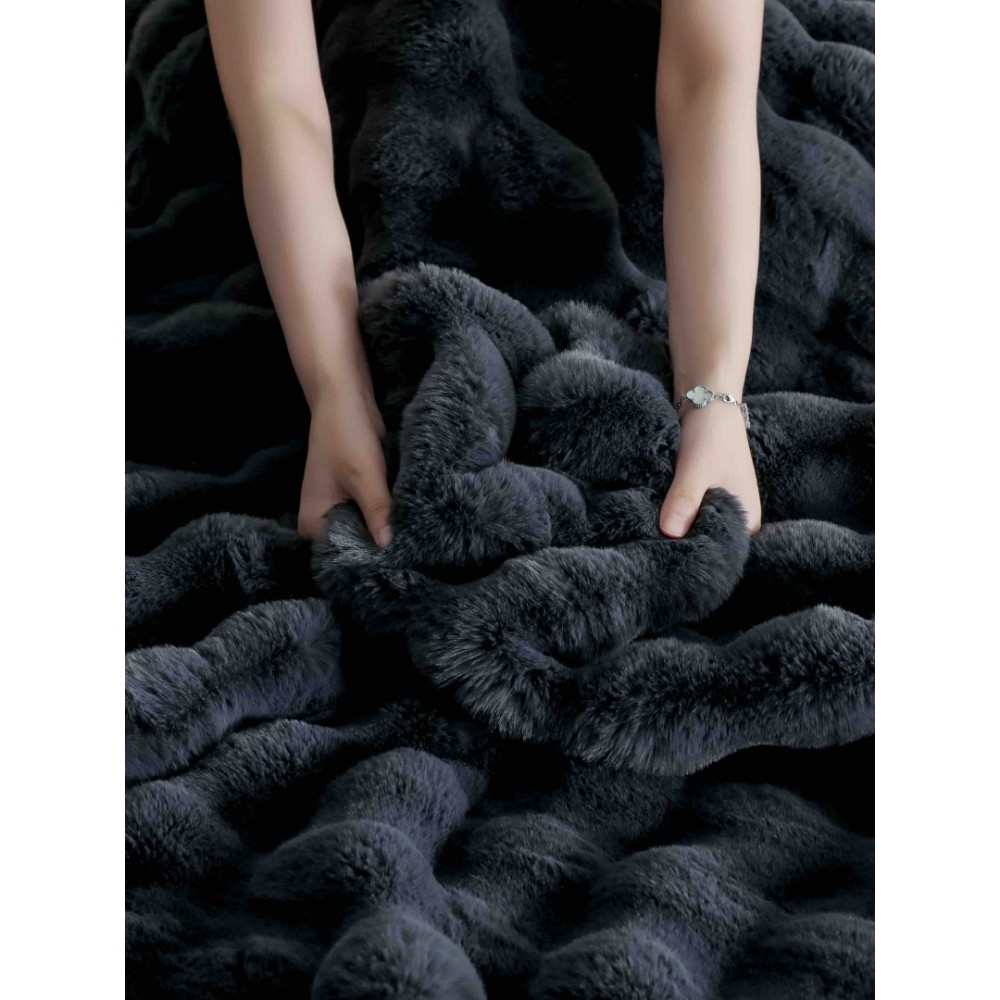 Lenjerie Luxury Pat Dublu, Jojo Home, ExtraPufoasa, din Blanita Artificiala tip Iepure, 6 piese, Antracit - view 4