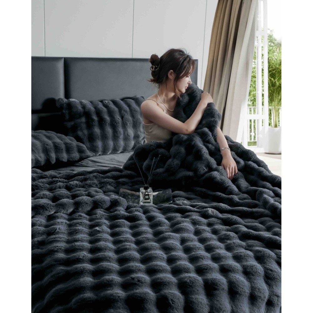 Lenjerie Luxury Pat Dublu, Jojo Home, ExtraPufoasa, din Blanita Artificiala tip Iepure, 6 piese, Antracit - view 6