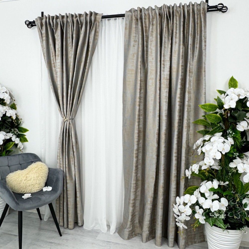Set 2 Draperii Catifea cu model Venti, Gri cu Bej, 140cm latime x 260cm inaltime, cu tiv lat pt bara – imagine 2
