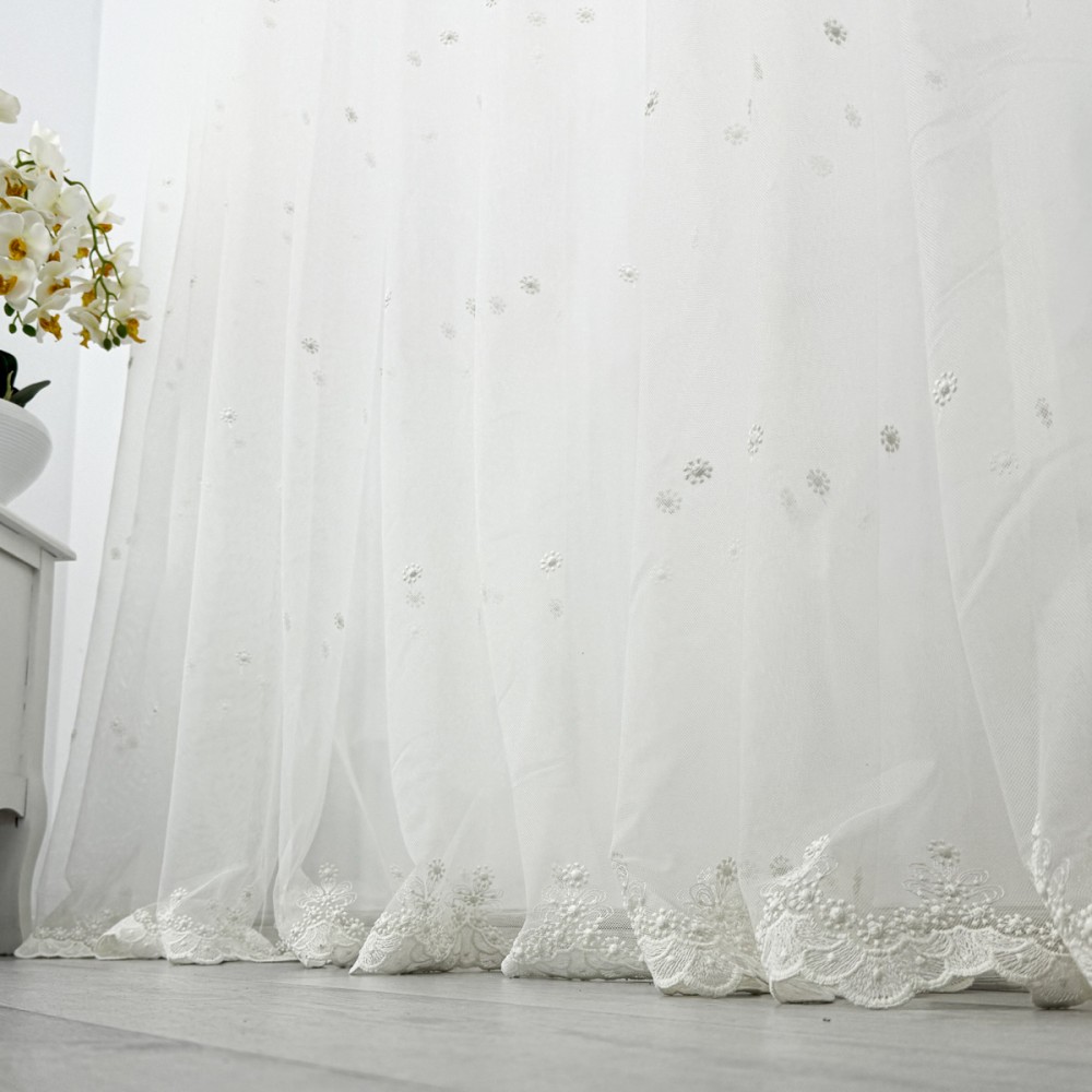 Perdea Fulgi de Nea din Tulle cu Broderie, Ivoire, 140cm latime x 260cm inaltime, cu rejansa pt bara – imagine 5