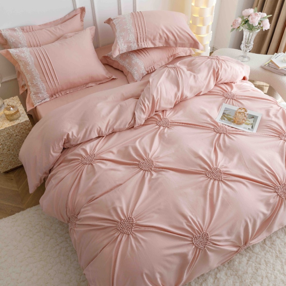 Lenjerie de Pat Premium, JOJO HOME, Finet Soft Touch, cu Inimioare din Pliuri Brodate, si Dantela Delicata, 6 Piese, Nesifonabila si Durabila, Roz Pal — imaginea 2
