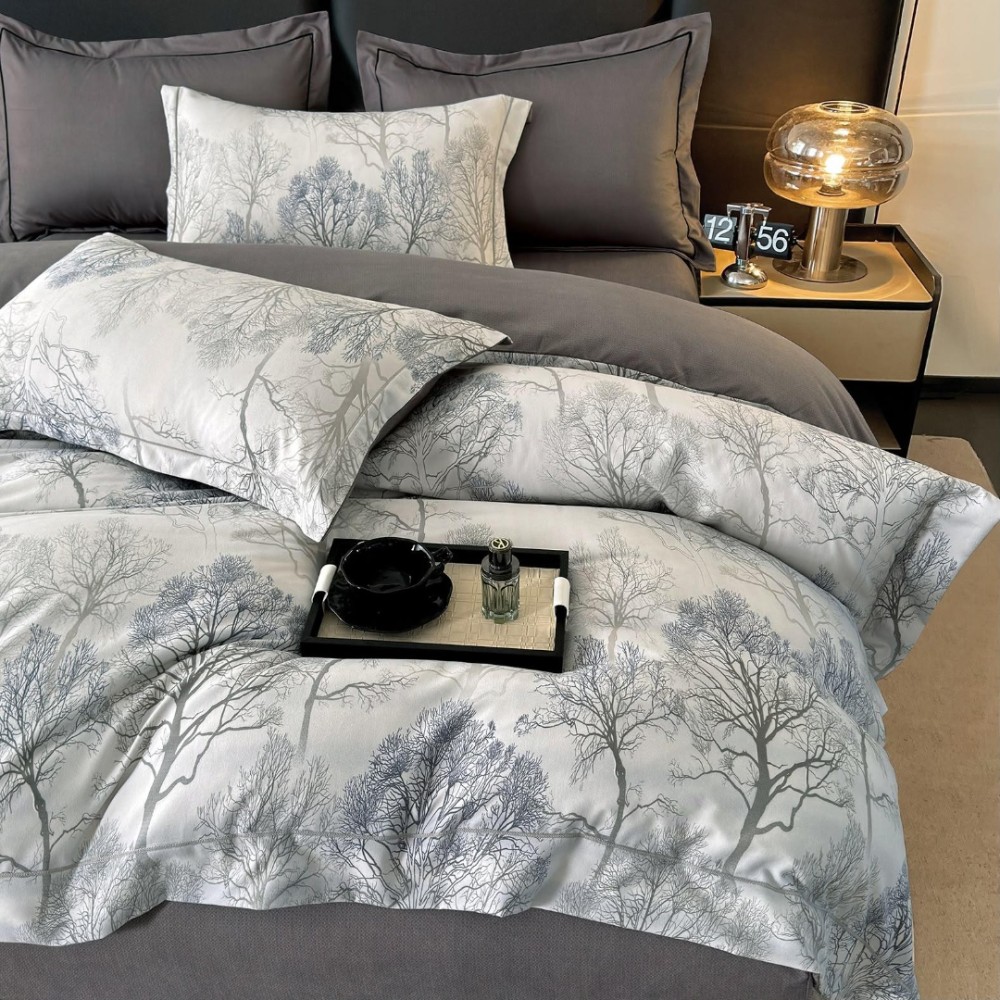 Lenjerie pat dublu, FINET DeLuxe, 6 piese, cu ELASTIC, Jojo Home, Cutie Eleganta, Gri, copaci — imaginea 3