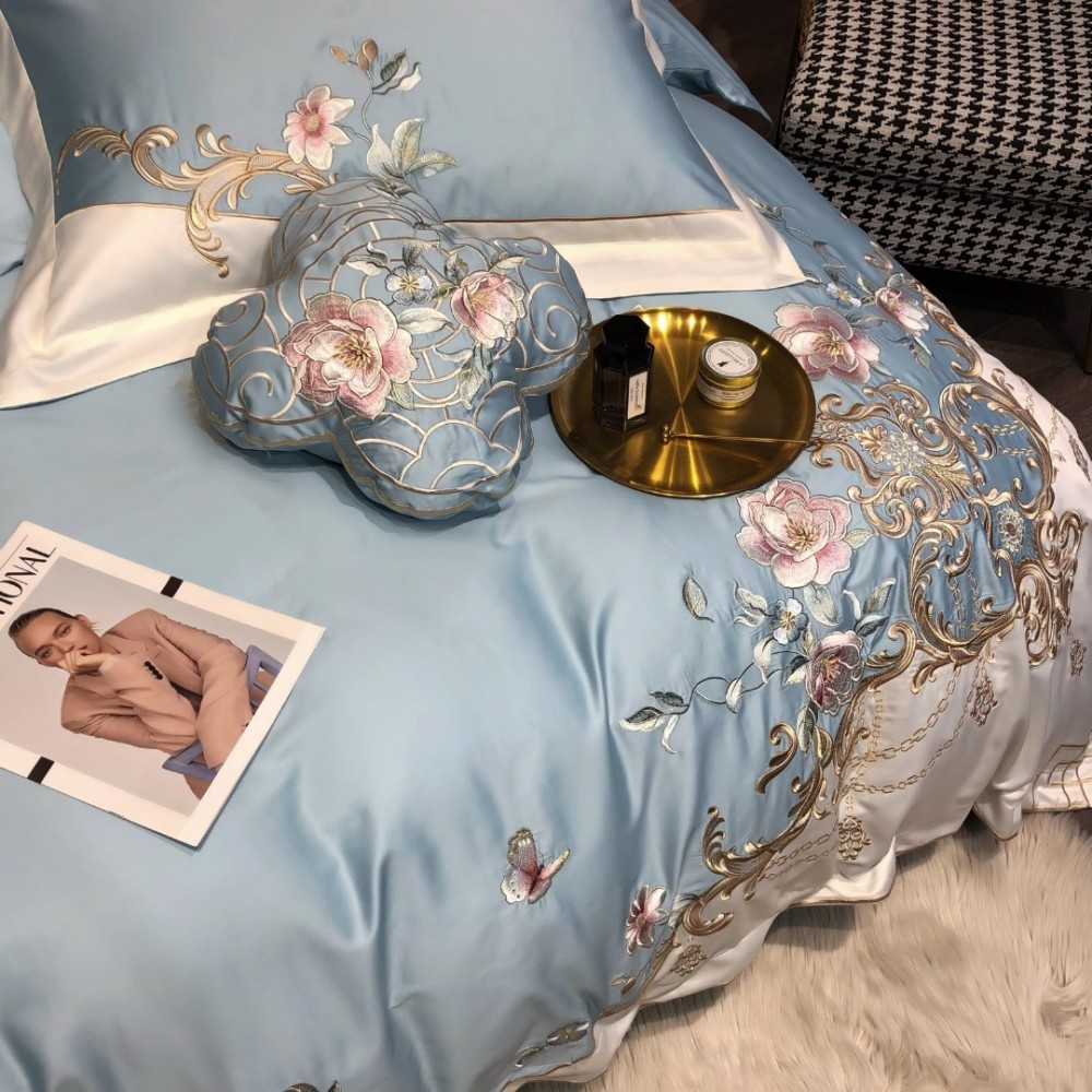 Lenjerie de Pat Premium Satin Deluxe cu Broderie Eleganta, Bumbac 100%, 4 Piese - Finete, Luciu Discret si Confort Superior, Blue Royal — imaginea 2