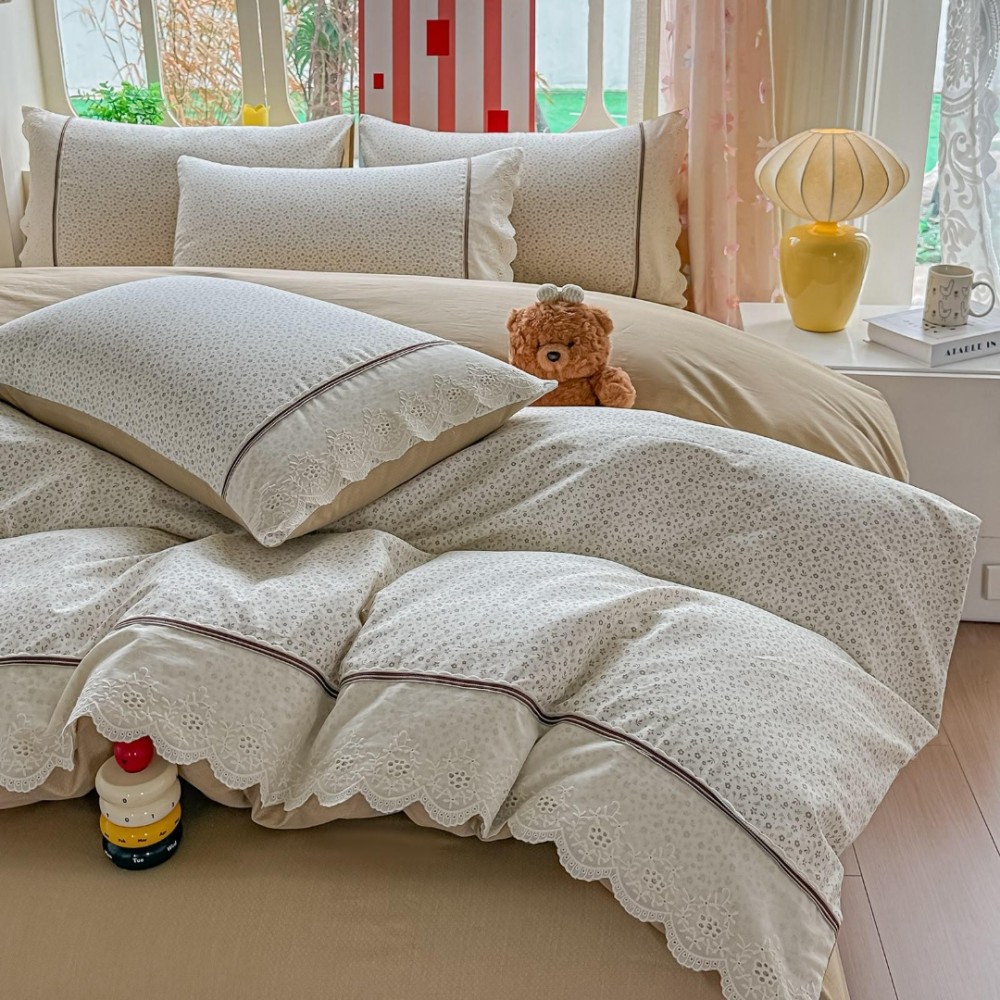 Lenjerie de Pat Premium, Bumbac 100%, cu Broderie si Volanase din Dantela, 4 Piese, Cearsaf cu Elastic, Alb, Bej, Floricele — imaginea 2