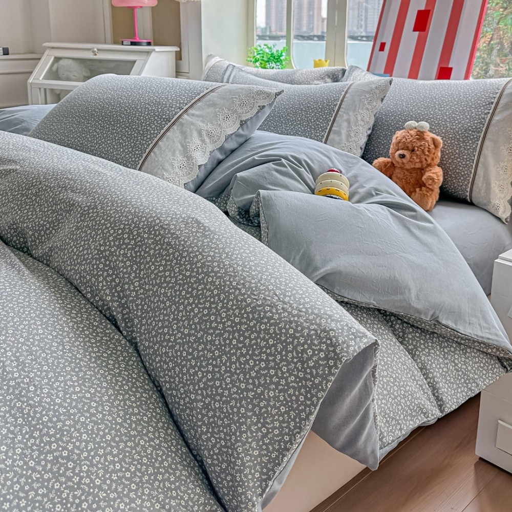 Lenjerie de Pat Premium, Bumbac 100%, cu Broderie si Volanase din Dantela, 4 Piese, Cearsaf cu Elastic, Gri, Floricele — imaginea 3