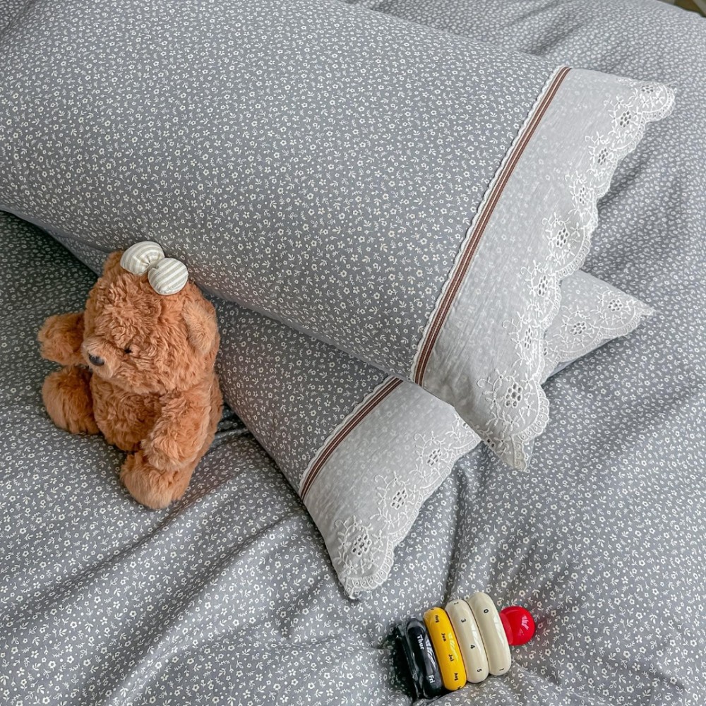 Lenjerie de Pat Premium, Bumbac 100%, cu Broderie si Volanase din Dantela, 4 Piese, Cearsaf cu Elastic, Gri, Floricele — imaginea 5
