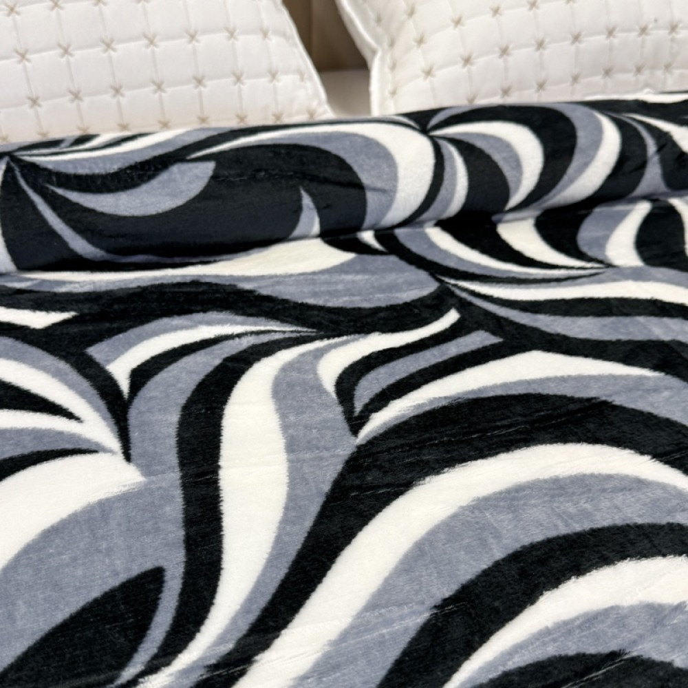 Patura pufoasa cocolino 200x230cm, 240g/mp, Alb, Negru, Gri, Model Clasic — imaginea 5