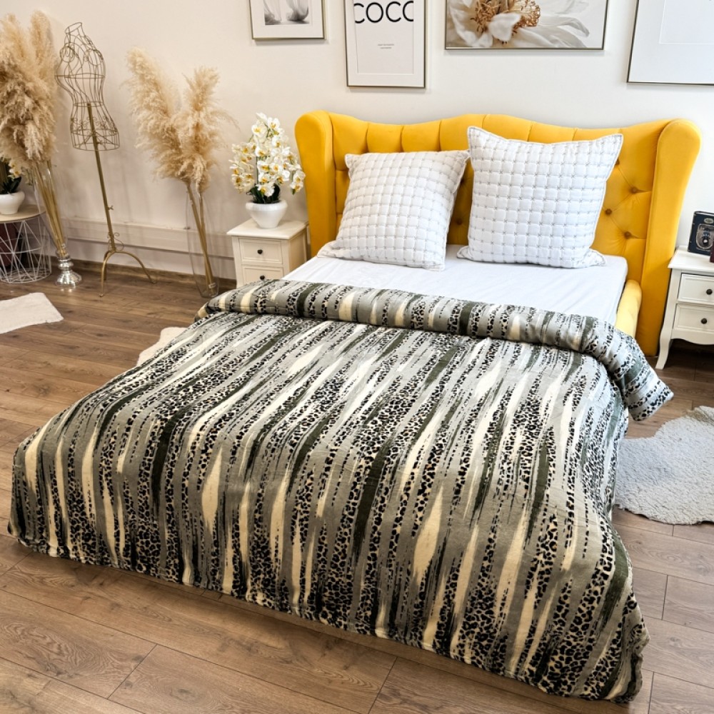 Patura pufoasa cocolino 200x230cm, 240g/mp, Olive, Negru, Animal Print — imaginea 3