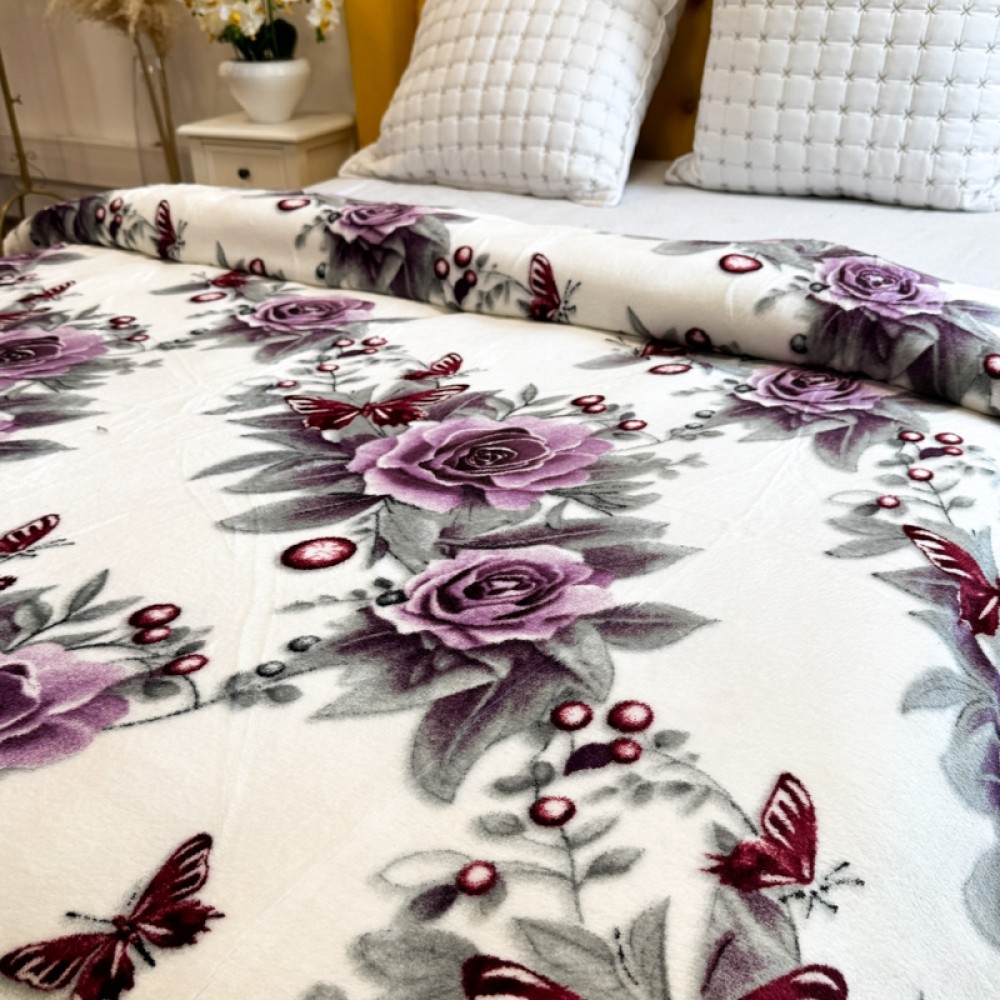 Patura pufoasa cocolino 200x230cm, 240g/mp, Alb, Fluturi si Trandafiri — imaginea 4
