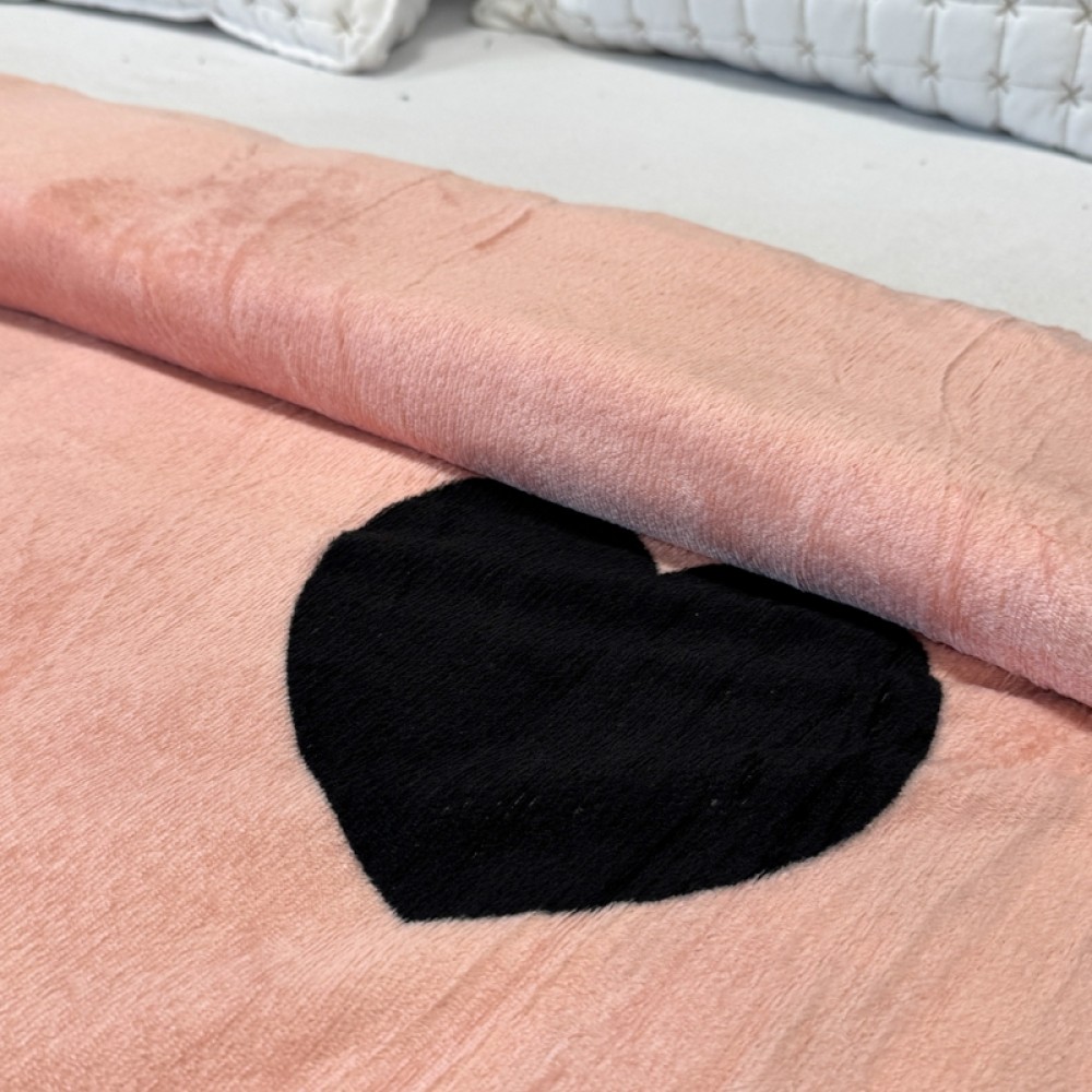 Patura Super Soft Cocolino, 200x230 cm – Rasfat absolut in zilele reci, Roz prafuit, inimioare — imaginea 4