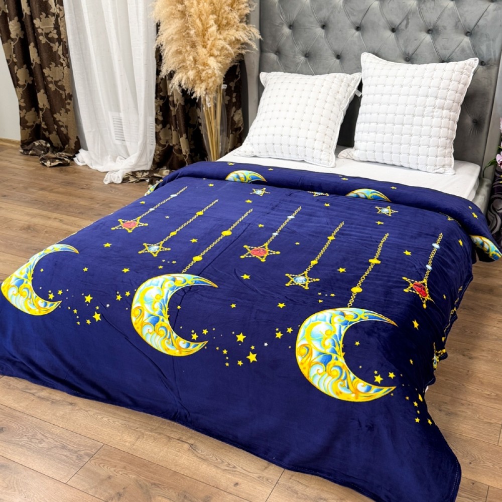 Patura Pufoasa CoCoLiNo (Fleece), 200x230cm, 240gr/mp, Bleumarin, Luna si Stele - Rasfatul Perfect pentru Serile Racoroase — imaginea 2
