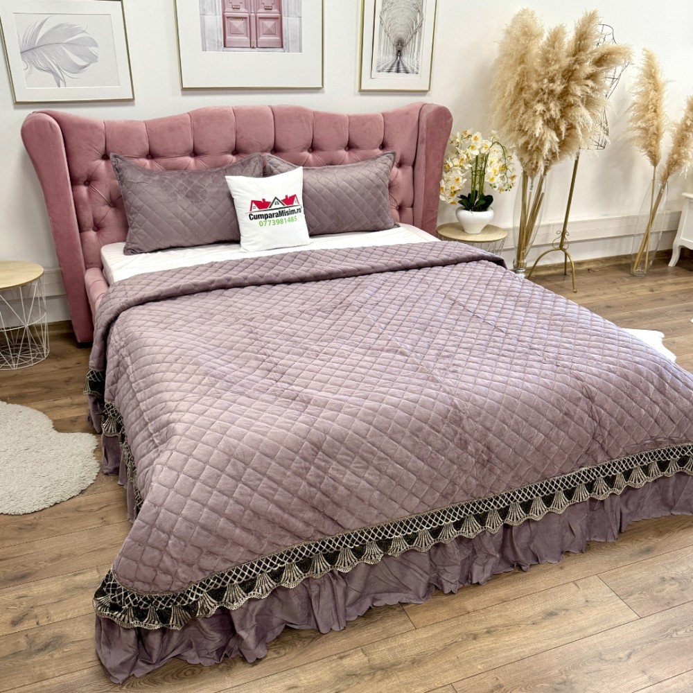 Cuvertura pat dublu, 3 piese, Catifea Matlasata cu Broderie, Gri movuriu – imagine 4