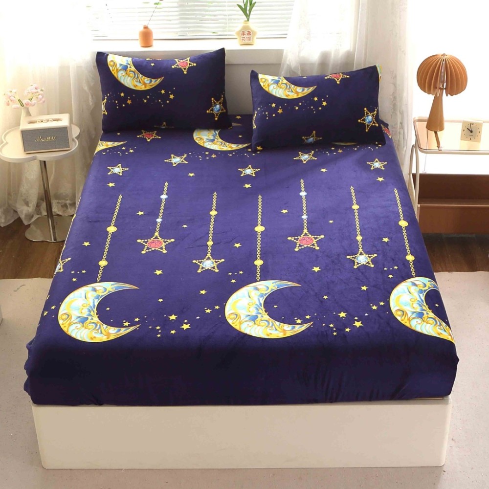Cearsaf cu Elastic Cocolino 180x200cm si 2 fete de perna 50x70cm, Albastru, stelute si luna – imagine 4