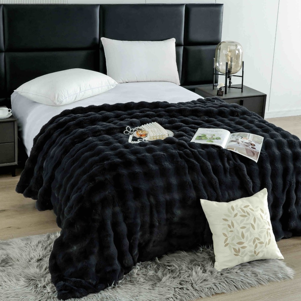 Patura Luxury Soft Touch, Jojo Home, cu Blanita Artificiala Tip Iepure, 200x230 cm, cu Fermoar, Negru – imagine 5
