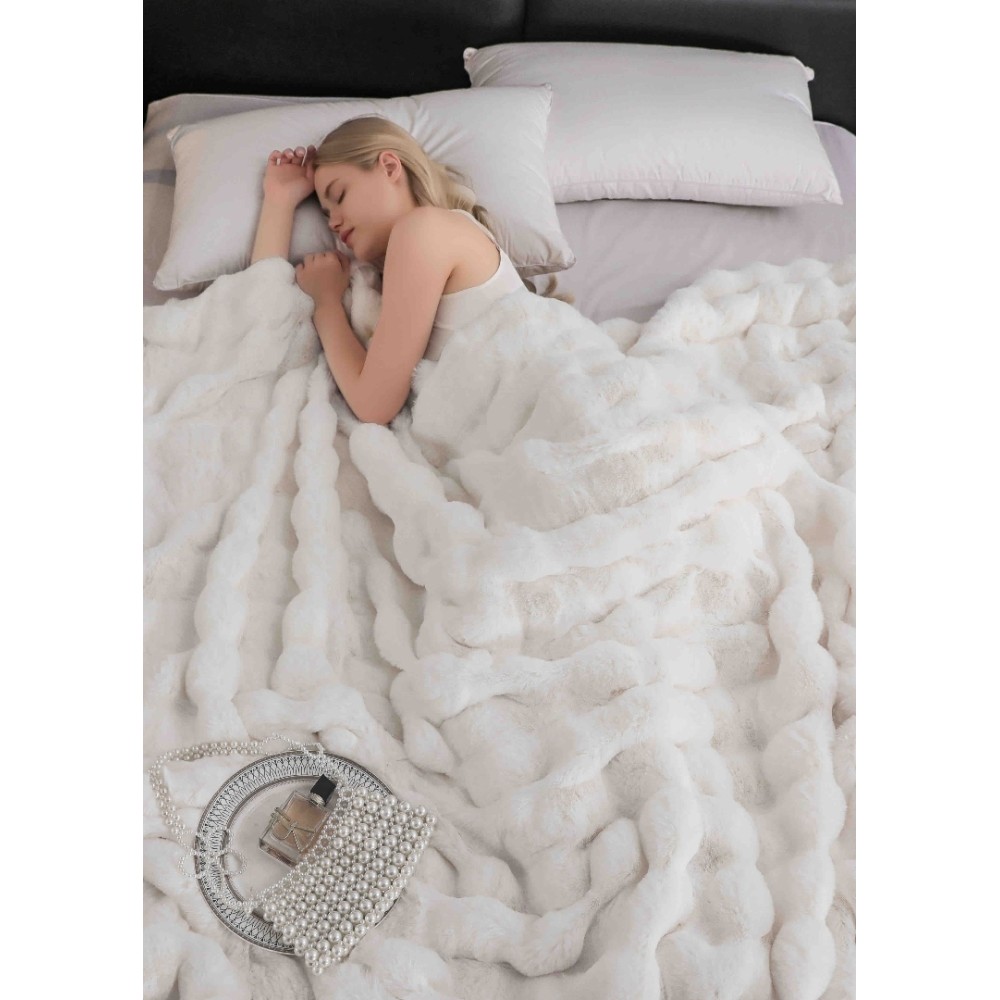 Patura Luxury Soft Touch, Jojo Home, cu Blanita Artificiala Tip Iepure, 200x230 cm, cu Fermoar, Alb – imagine 2
