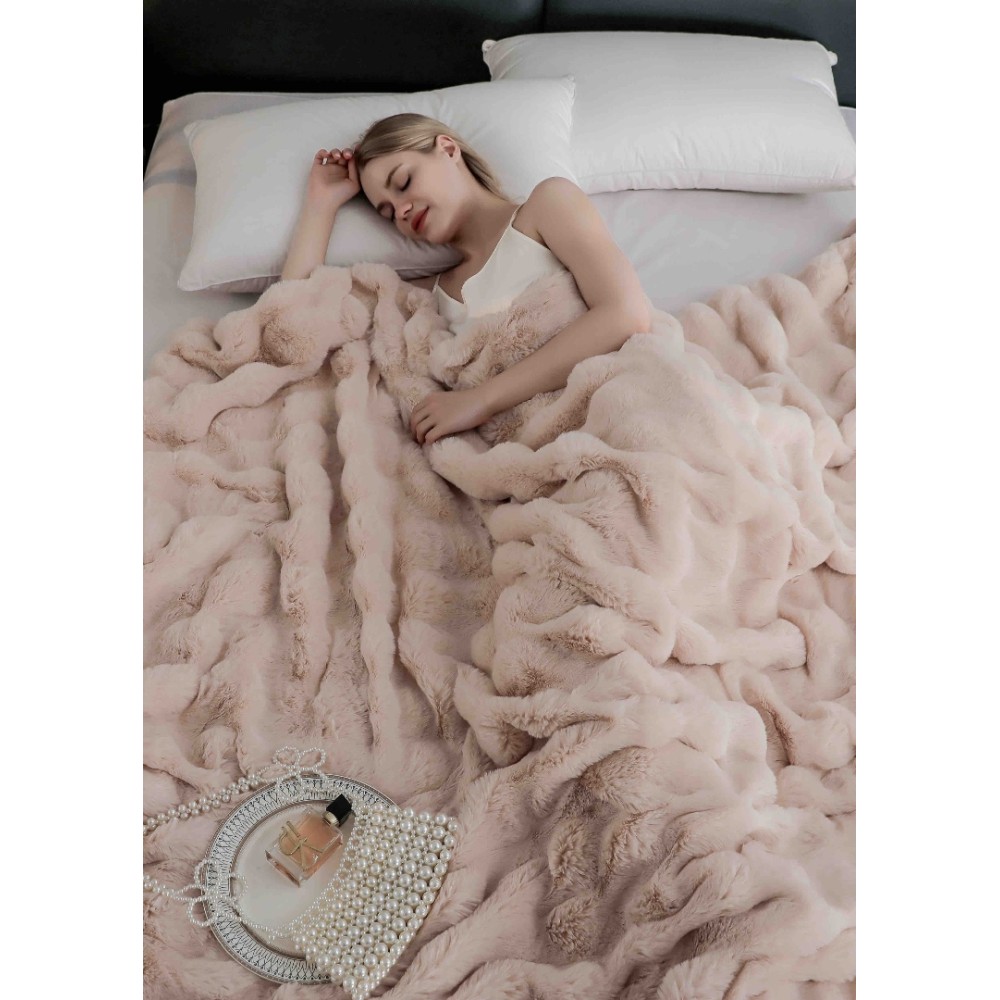 Patura Luxury Soft Touch, Jojo Home, cu Blanita Artificiala Tip Iepure, 200x230 cm, cu Fermoar, Pudra – imagine 2