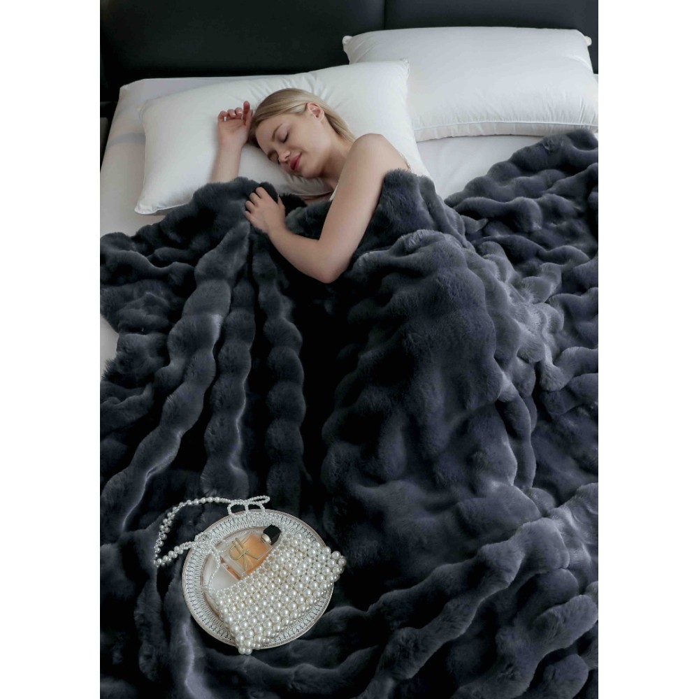 Patura Luxury Soft Touch, Jojo Home, cu Blanita Artificiala Tip Iepure, 200x230 cm, cu Fermoar, Antracit – imagine 3