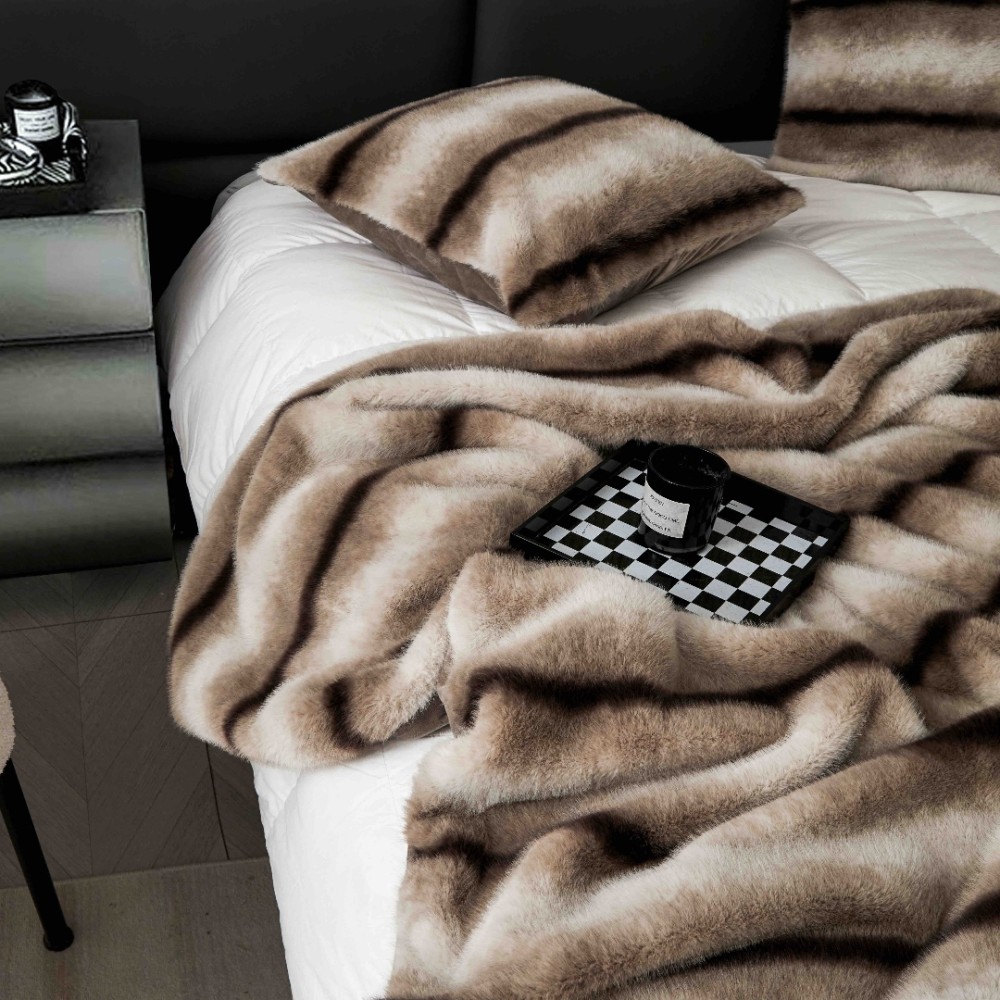 Patura Blanita (Artificiala) de Nurca, Jojo Home, 200x230cm, Bej, Maro, Negru – imagine 6