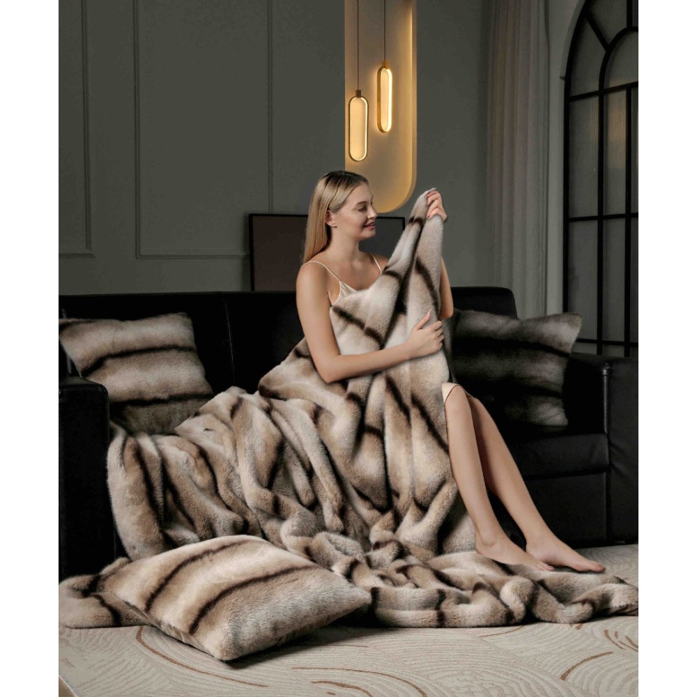 Patura Blanita (Artificiala) de Nurca, Jojo Home, 200x230cm, Bej, Maro, Negru – imagine 7