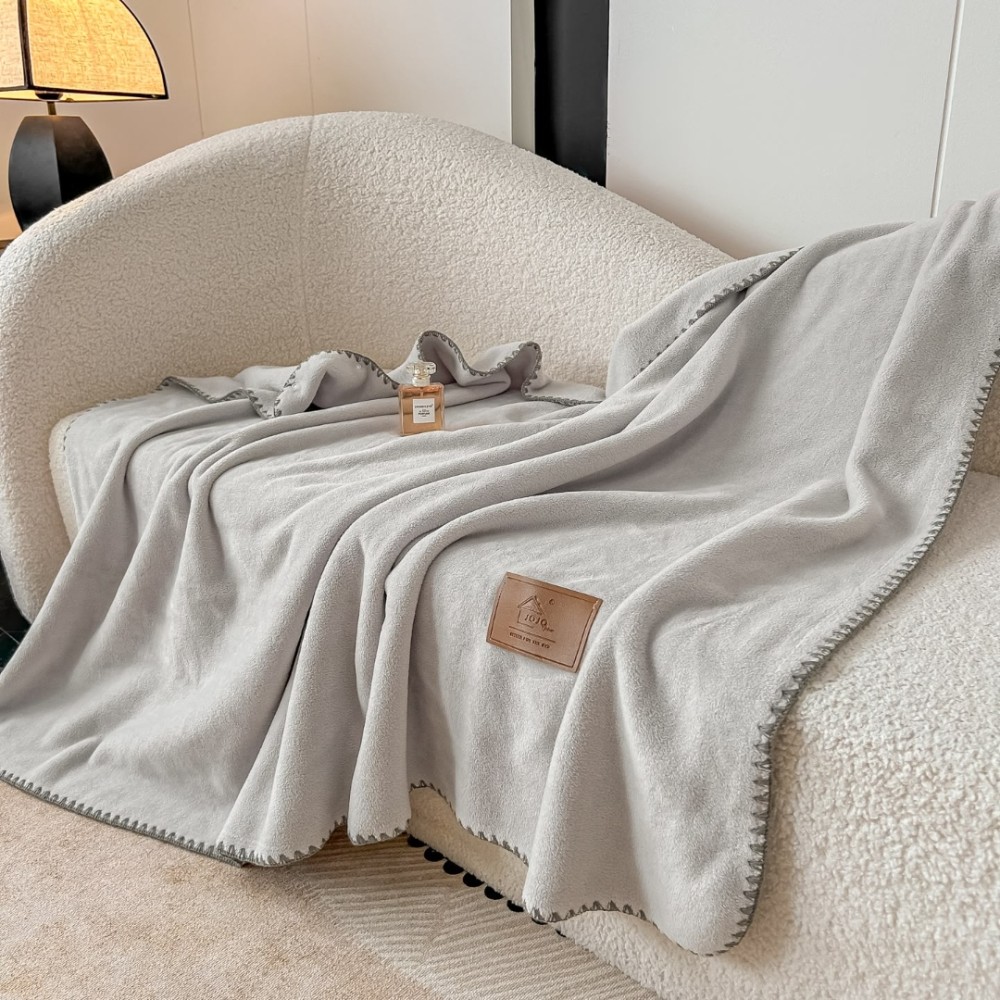 Patura Premium Tip Casmir cu Capsa 100x140 cm - Gri deschis — imaginea 2