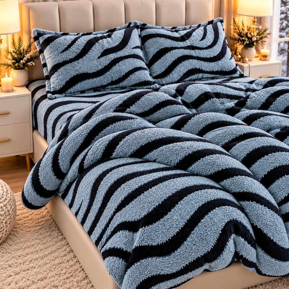 Lenjerie pat dublu, Super Pufoasa COCOLINO Sherpa, cu ELASTIC, 4 piese, Gri Albastrui, Zebra Print — imaginea 4