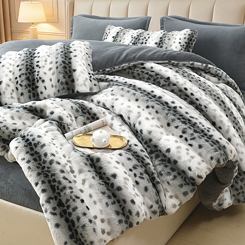 Lenjerie de pat cu Pilota Inclusa, Cearceaf cu Elastic, 6 Piese, Blana de Iepure Artificiala si Catifea, Animal Print, Alb cu Gri inchis – imagine 2