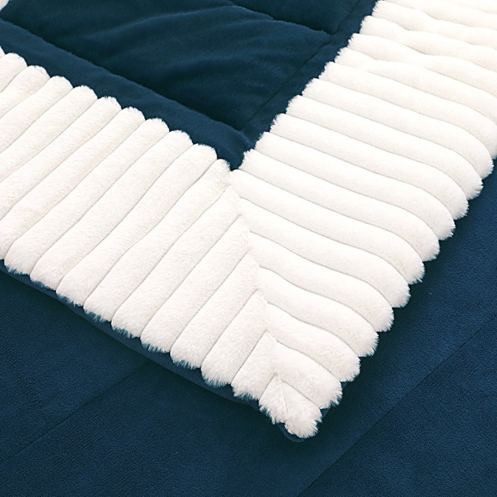 Lenjerie de pat cu Pilota Inclusa, Cearceaf cu Elastic, 6 Piese, Blana de Iepure Artificiala si Catifea, Alb cu Bleumarin — imaginea 8