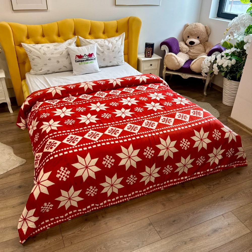 Patura pufoasa cocolino 200x230cm, 240g/mp, Rosu, Fulgi de Nea, Traditional — imaginea 2