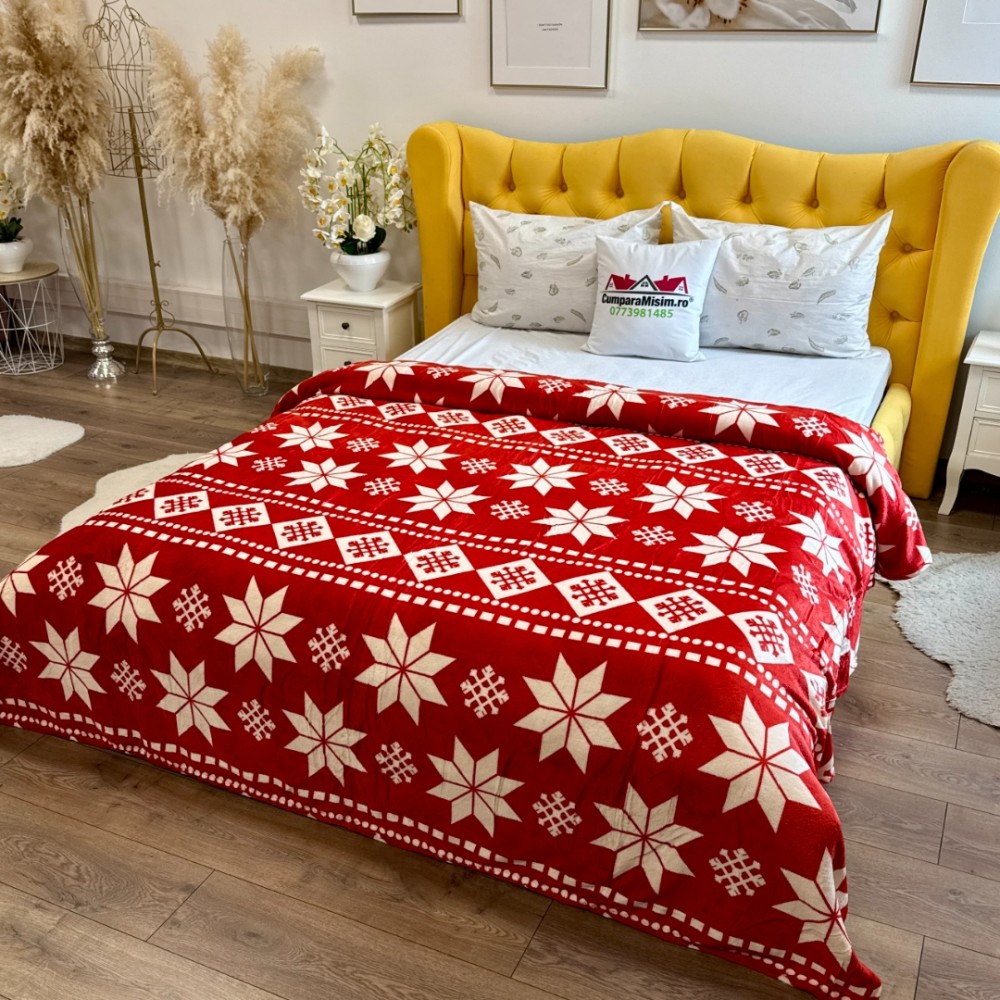 Patura pufoasa cocolino 200x230cm, 240g/mp, Rosu, Fulgi de Nea, Traditional — imaginea 3