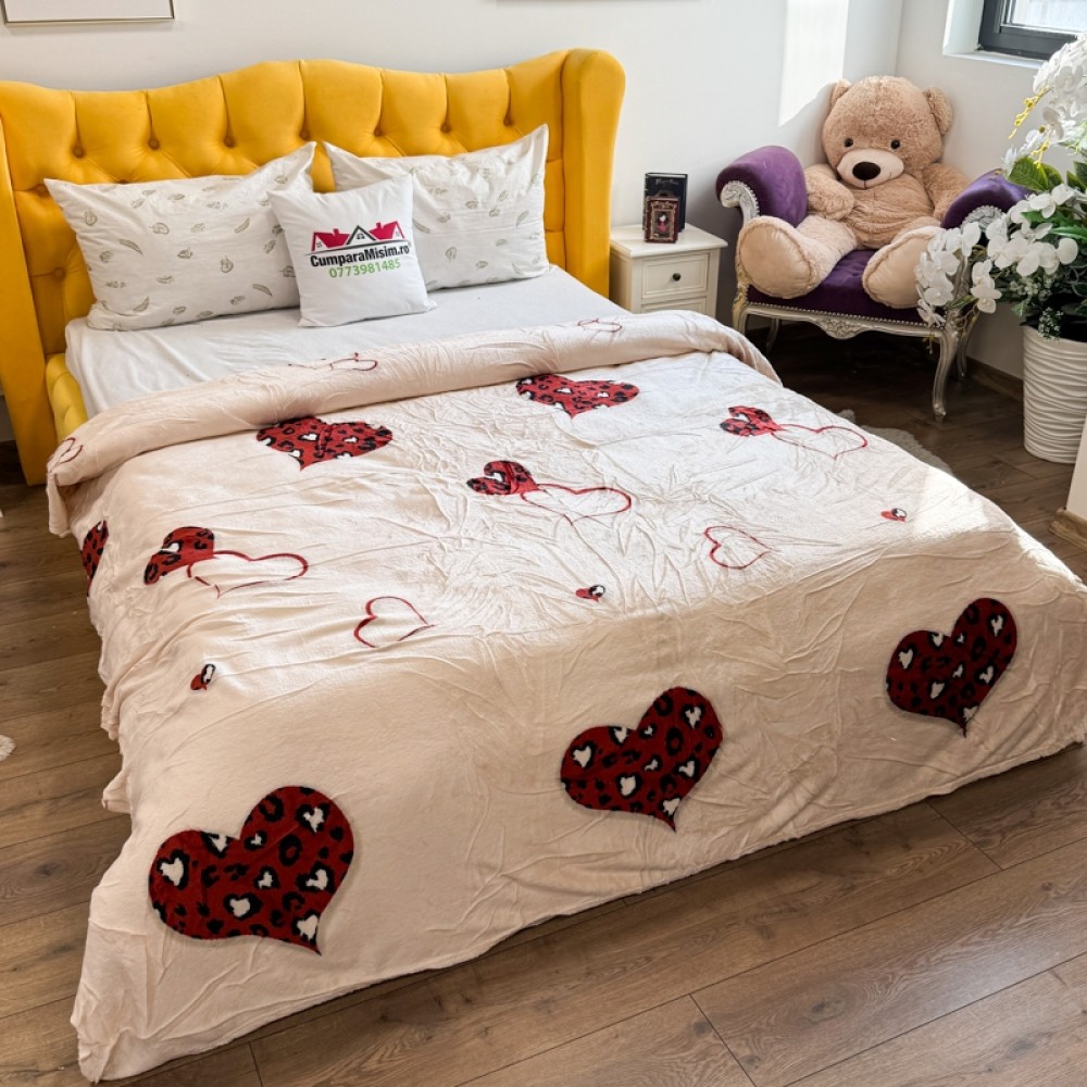 Patura pufoasa cocolino 200x230cm, 240g/mp, Crem, Inimioare – imagine 3