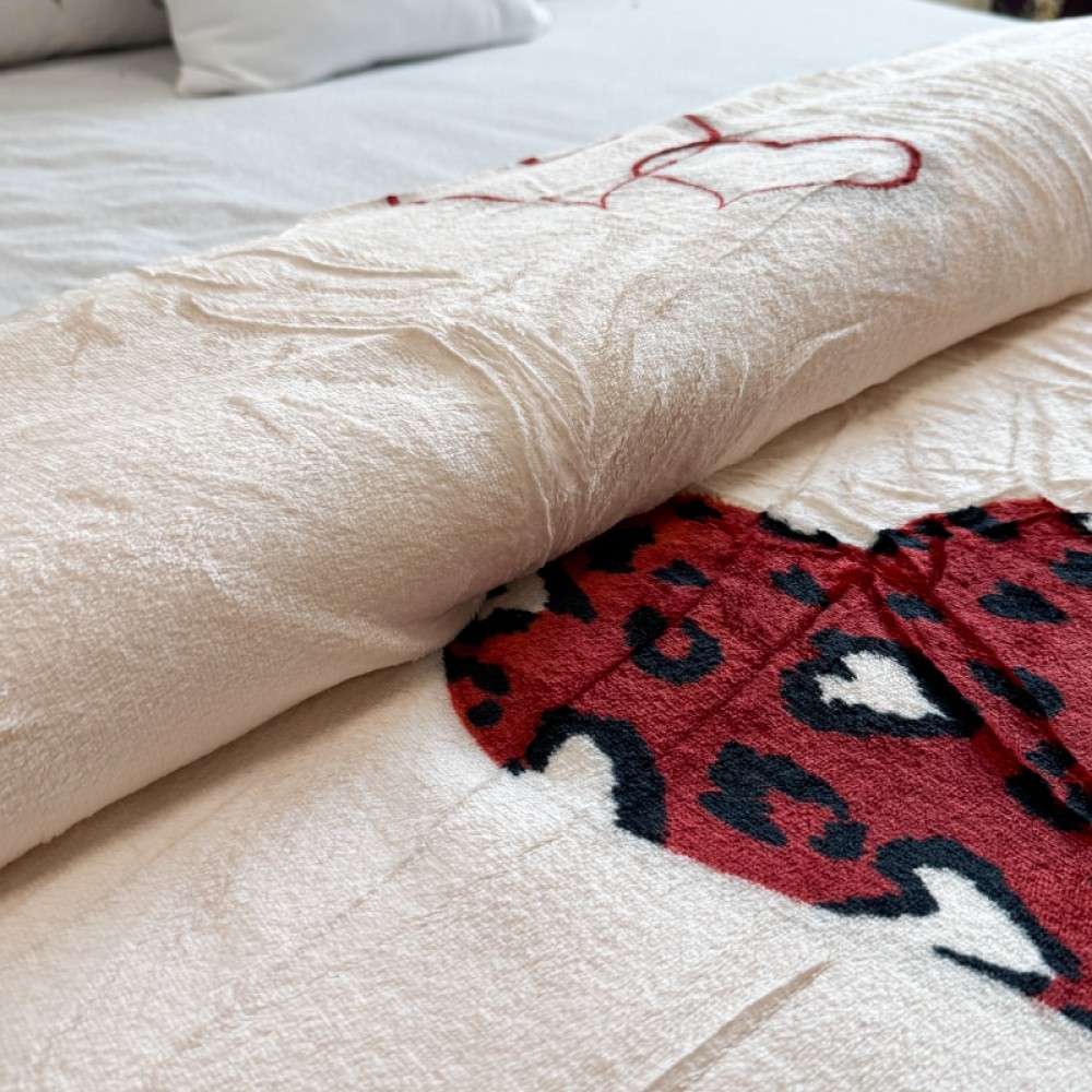 Patura pufoasa cocolino 200x230cm, 240g/mp, Crem, Inimioare – imagine 4