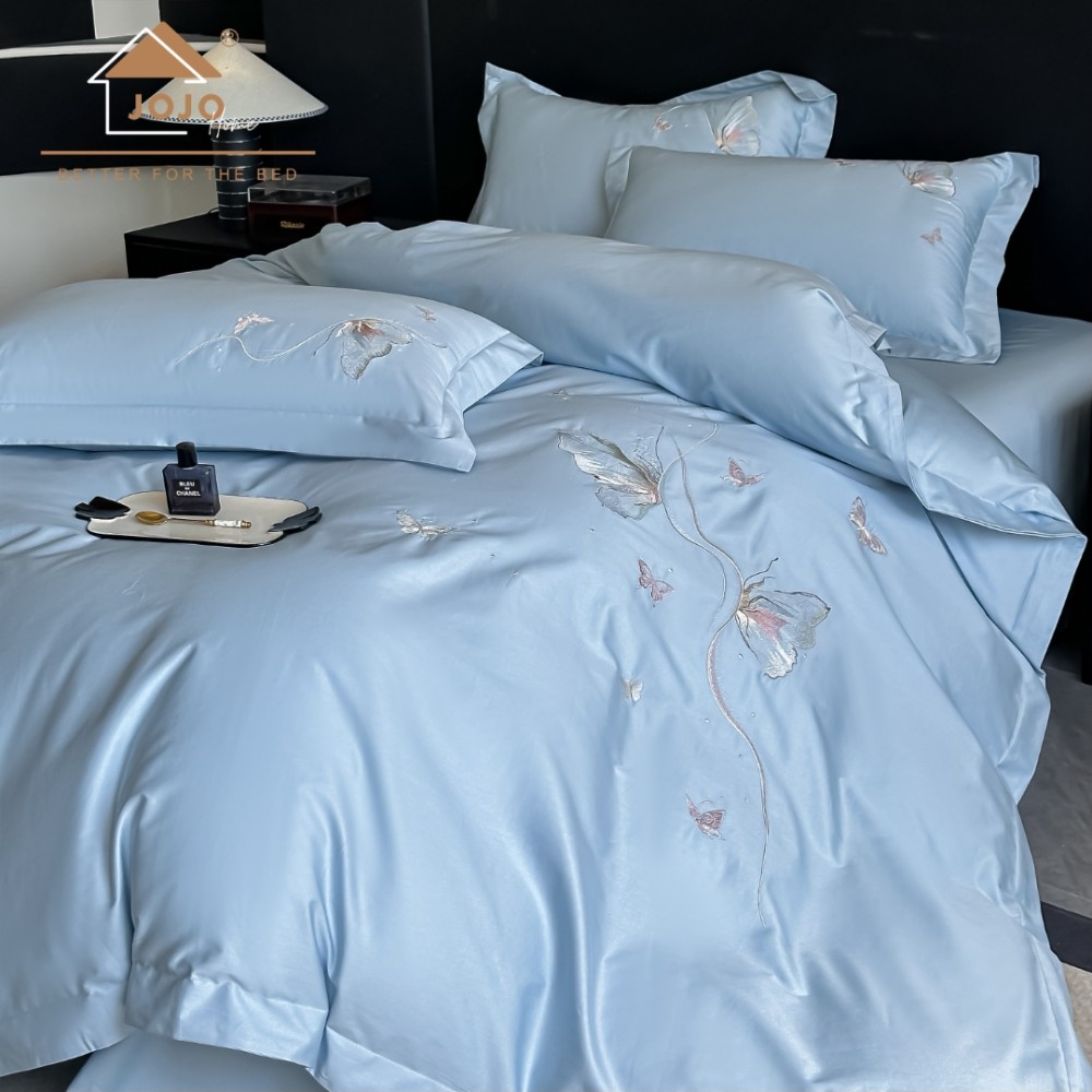Lenjerie de Pat Premium Satin Deluxe cu Broderie Eleganta, Bumbac 100%, 4 Piese - Finete, Luciu Discret si Confort Superior, Blue, Butterflies – imagine 3