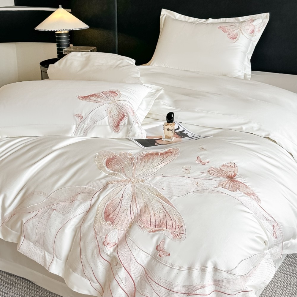 Lenjerie de Pat Premium Satin Deluxe cu Broderie Eleganta, Bumbac 100%, 4 Piese - Finete, Luciu Discret si Confort Superior, Ivoire, Pink Butterflies – imagine 4