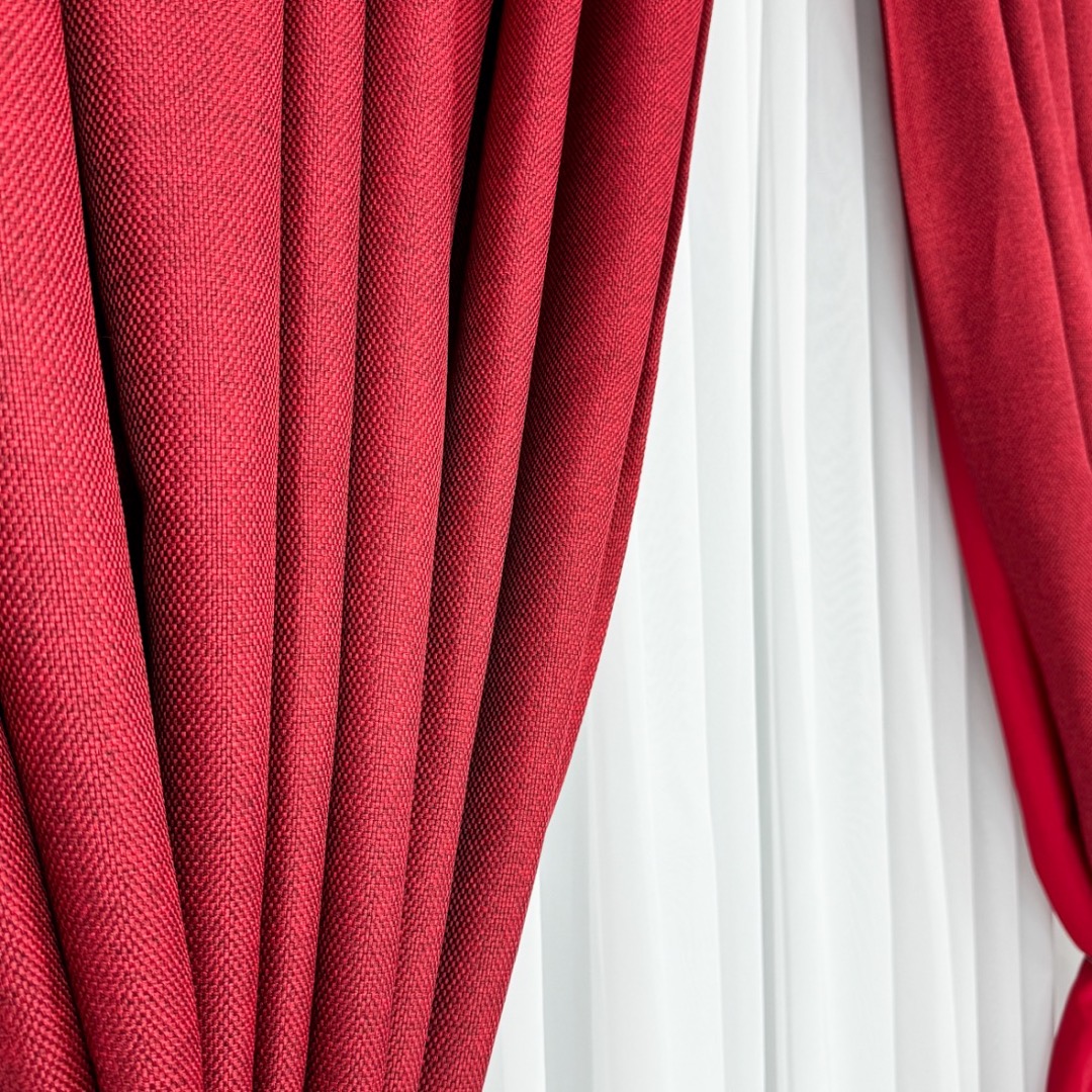 Set 2 bucati de Draperie HoReCa TEXTURATA tip IN, Rosu, 140cm latime x 270cm inaltime, cu rejansa pt bara - 2 | YEO