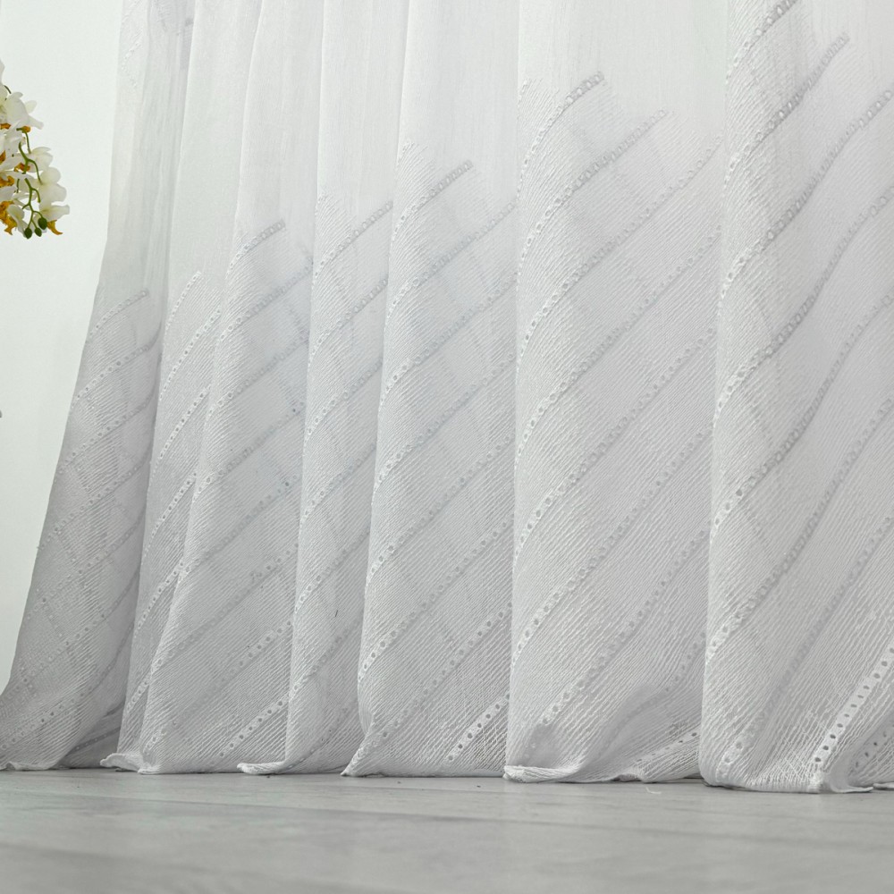 Perdea Mina din IN Brodat, Alb, 4m latime x 2.3m inaltime, cu rejansa pentru bara – imagine 3