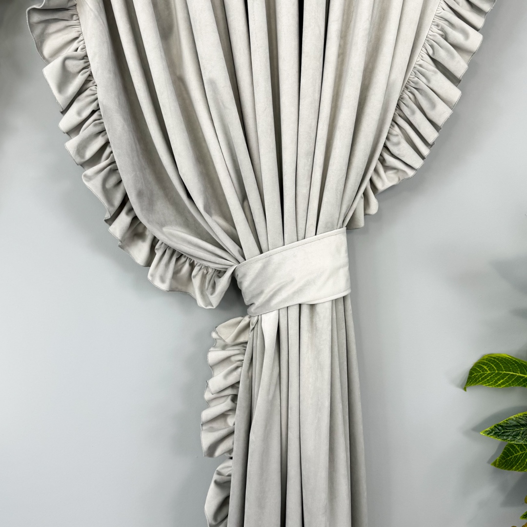 Poze Set 2 Draperii din catifea, cu volanase - 400cm x 210 cm, rejansa pt.sina , gri deschis cumparamisim.ro