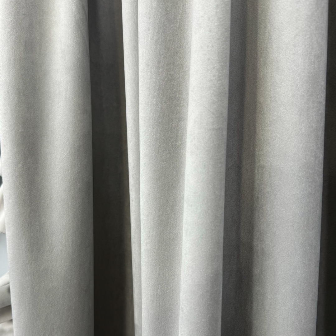 Poze Set 2 Draperii din catifea, cu volanase - 400cm x 210 cm, rejansa pt.sina , gri deschis cumparamisim.ro