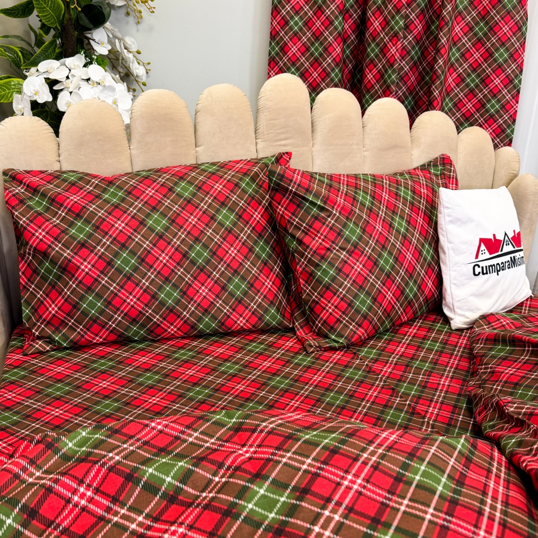 Poze Set Lenjerie Pat Dublu Craciun 4 Piese + 2 Draperii 150x235cm din Bumbac Ranforsat – Confort si Eleganta, Fabricat in Romania,Rosu, Verde, Carouri cumparamisim.ro
