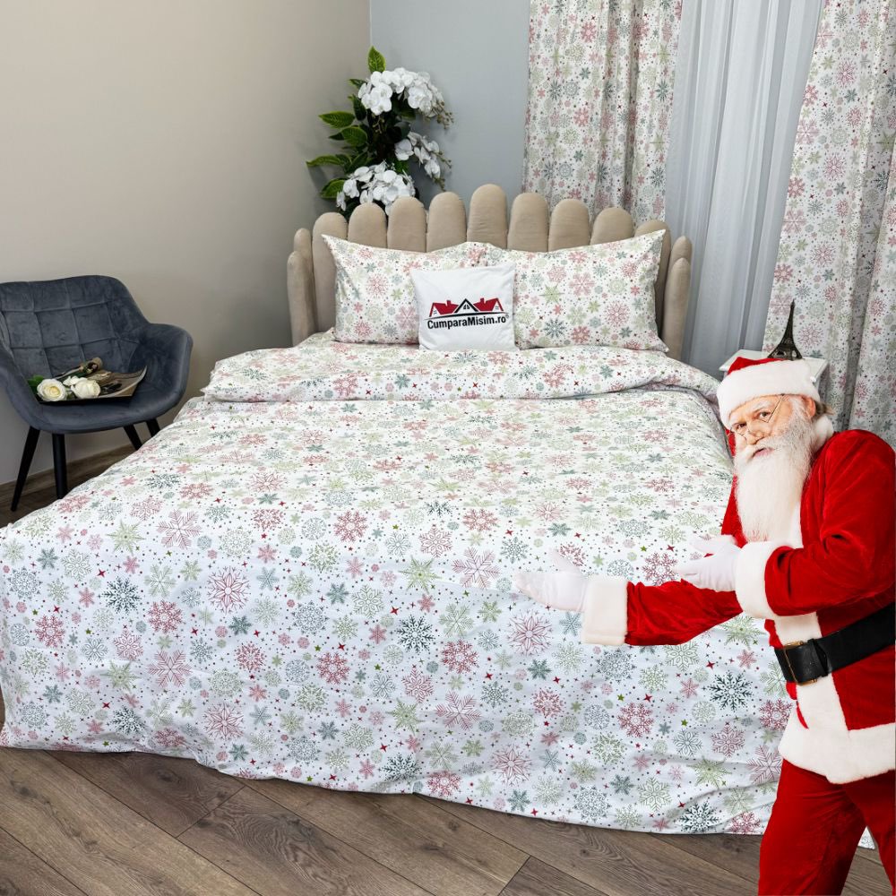 Set Lenjerie Pat Dublu Craciun 4 Piese + 2 Draperii 150x235cm din Bumbac Ranforsat – Confort si Eleganta, Fabricat in Romania, Alb, Verde, Rosu, Fulgi de Zapada - 1 | YEO