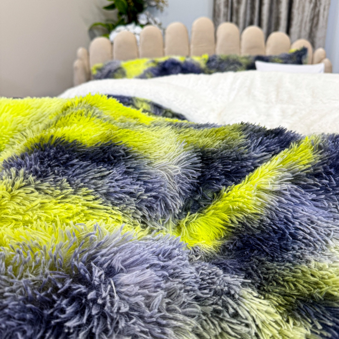 Pilota CoCoLiNo Fluffy, cu Blanita tip Sherpa, Alba, 200x230cm + 2 fete de perna 50x70cm, matlasata, Gri, Verde, degrade - 4 | YEO