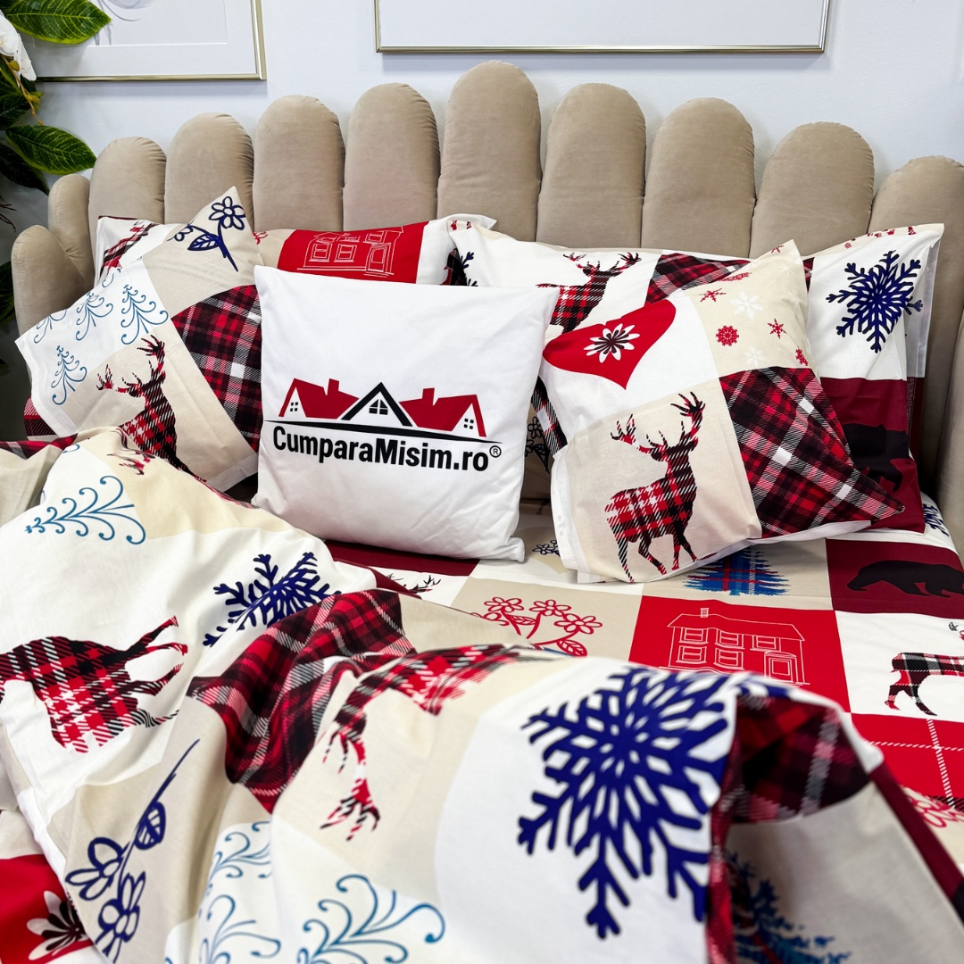 Poze Lenjerie de Pat Dublu, Bumbac Ranforce, 6 piese, Croita cu Grija in Atelierul Cumparamisim - Lux Suprem, Rafinament Desavarsit, Confort Regal, Rosu, Alb, Reni, inimioare, fulgi de nea, brazi cumparamisim.ro