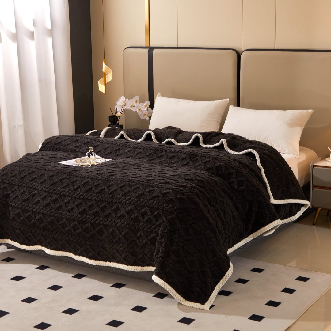 Patura Premium, 200x230cm, CoCoLiNo, Grofata, cu Model 3D Tip Tricotaj si Bordura din Blanita Contrastanta – Eleganta si Caldura Absoluta, Negru - 2 | YEO